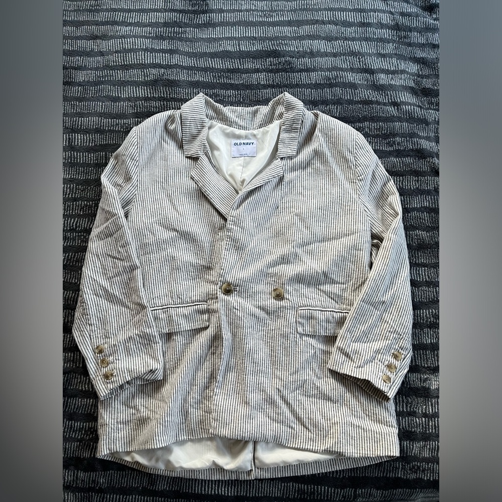 Old Navy Women’s Large Blue and White Striped Blazer with pockets.